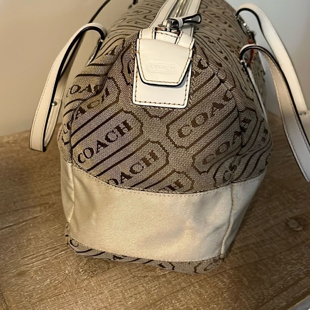 COACH SIGNATURE CANVAS SATCHEL - Picture 6 of 9
